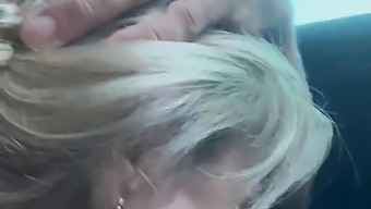 Ein Kahler Mann Bekommt In Diesem Erstaunlichen Video Sein Gesicht Mit Sperma Bedeckt